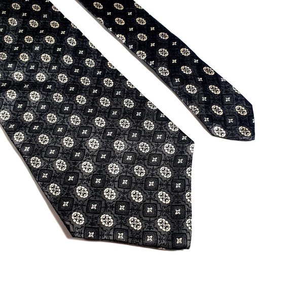 Roundtree Yorke Mens Necktie Tie Designer Vintage Accessory Work Office Dad Gift - Picture 2 of 5